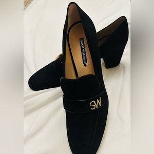 STUART WEITZMAN
Suede Pumps